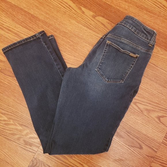 So Slimming by Chico's - Picture 2 of 6